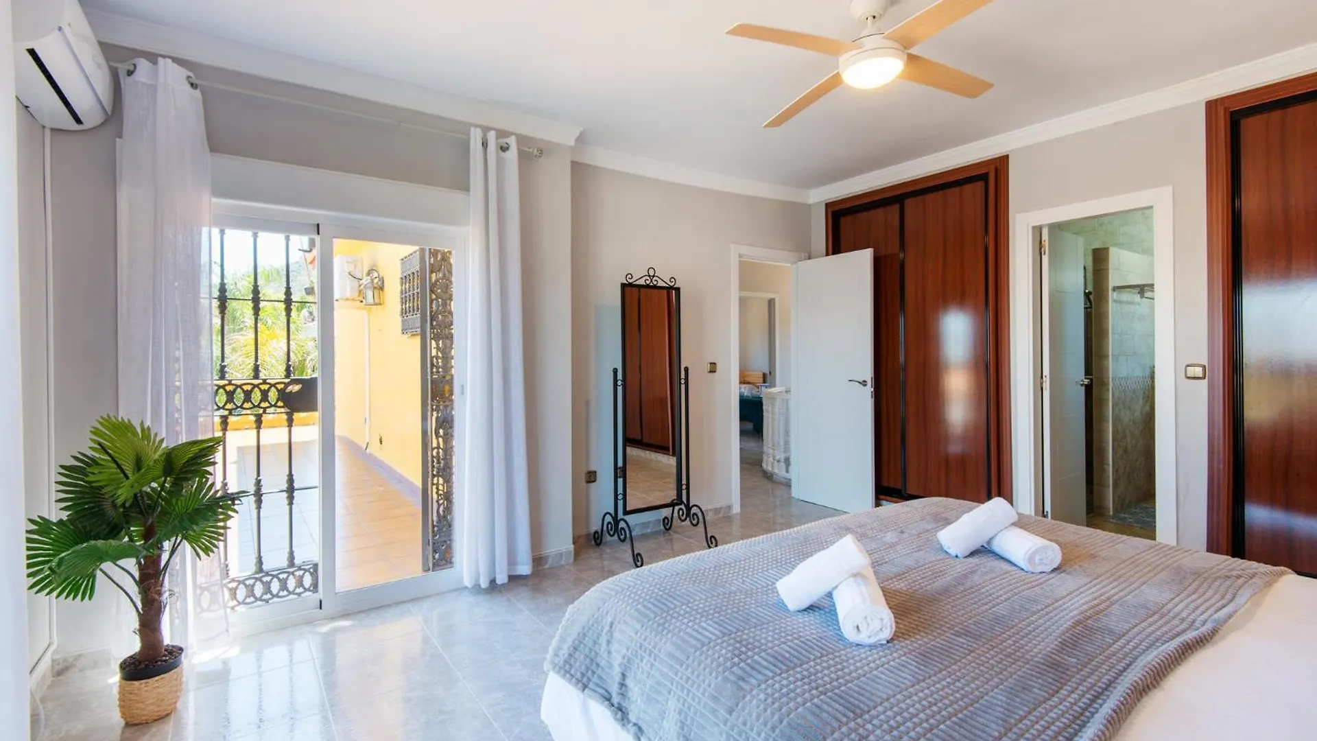 Alhaurín de la Torre Villa Rio Salado 0*, Alhaurín de la Torre ספרד